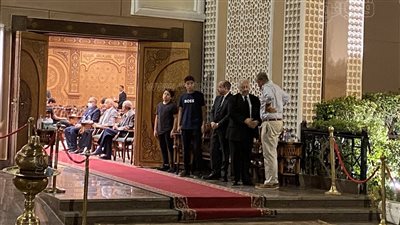 بوسي وإيهاب فهمي وعمرو الليثي أول الحضور في عزاء زوجة خالد زكى|صور