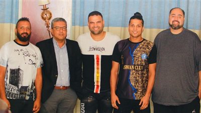 أسوان يضم إسلام صلاح لاعب النادي المصري