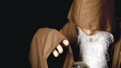 خبير أمني يحذر النساء من الذهاب للدجالين، لهذا السبب