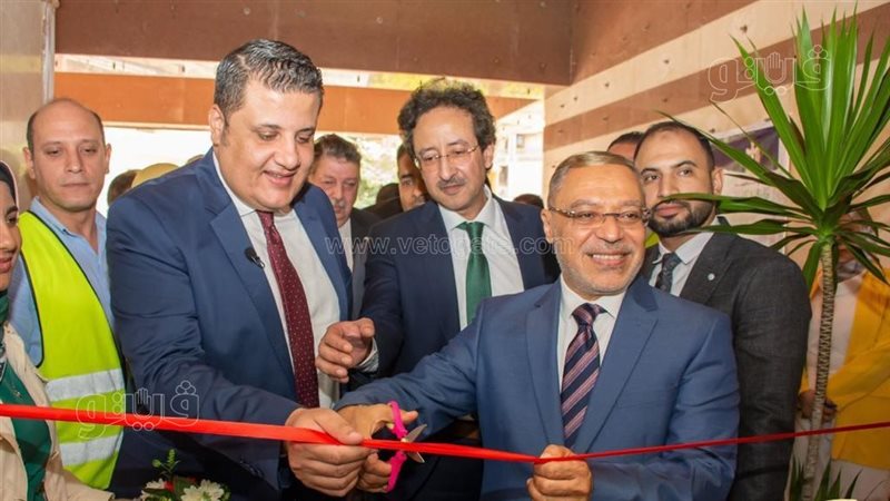 رئيس جامعة طنطا اثناء