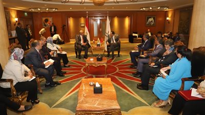 وزير القوى العاملة يبحث مع نظيره المغربي سبل التعاون المشترك