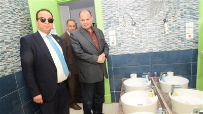 محافظ أسيوط يتفقد الاستعدادات النهائية لاستقبال العام الدراسي الجديد ببعض المدارس