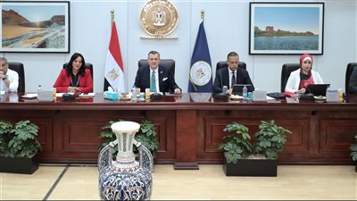 وزيرا السياحة والاتصالات يبحثان رفع كفاءة الإنترنت بالمنشآت الفندقية بشرم الشيخ