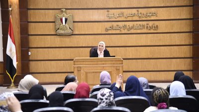 وزيرة التضامن تعرض تقديم قروض ميسرة للأمهات المثاليات لتمكينهن اقتصاديا