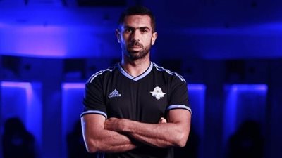 رغم توتر علاقته بتاكيس جونياس.. كيف استمر أحمد فتحي مع بيراميدز؟