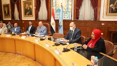 محافظ القاهرة: لن نسمح بحرمان الطالب من الانتظام بالدراسة لتأخره في دفع المصروفات