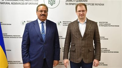 مصر تدعو الرئيس الأوكراني زيلينسكي لقمة المناخ بشرم الشيخ