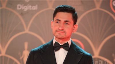 هايدي موسى وهاجر الشرنوبي وأمير المصري على ريد كاربت افتتاح مهرجان القاهرة للدراما | صور