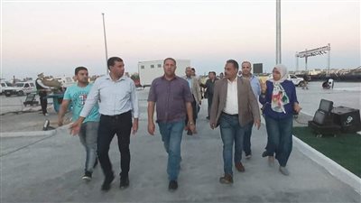 سكرتير عام محافظة البحيرة يتفقد اللمسات النهائية لمهرجان رشيد للموسيقى والغناء
