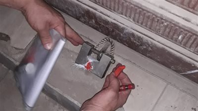 إغلاق 11 محلا ومقهى لمخالفة قرار الغلق وترشيد الكهرباء بالجيزة