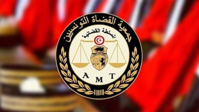 تصعيد جديد.. رفع الحصانة عن رئيس جمعية القضاة التونسيين