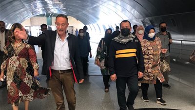 وفد وزارة الدفاع الإندونيسية يزور متحف الحضارة