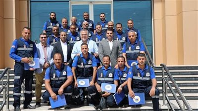 تكريم مسعف خاطر بحياته لإنقاذ مواطن سقط في بئر عمقه 18 مترا