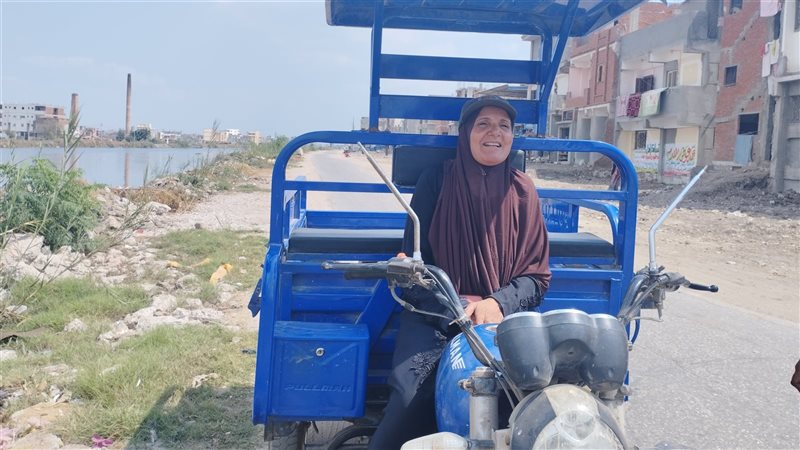 سيدة التروسيكل بالبحيرة