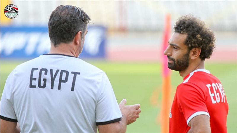 محمد صلاح وفيتوريا