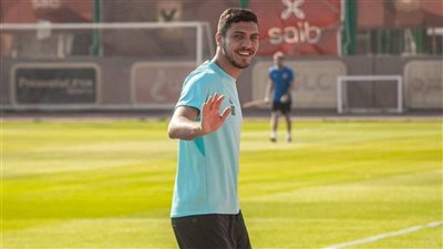 عودة محمد شريف تشعل المنافسة على قيادة هجوم الأهلى أمام اتحاد المنسيترى 