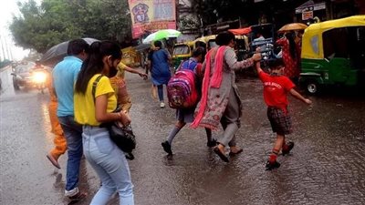 فيضانات عارمة تضرب ضاحية راقية بالعاصمة الهندية