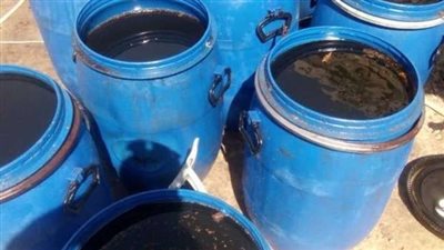 ضبط 250 لتر زيت طعام فاسد في عزبة المفتي بالجيزة