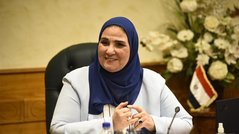 نيفين القباج وزيرة