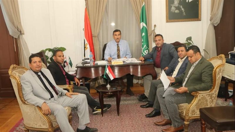 لجنة تلقي طلبات المرشحين