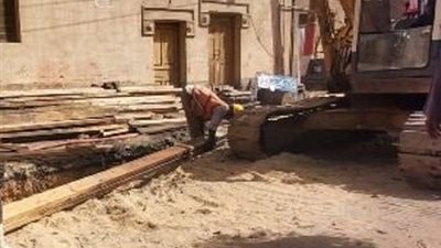 بدء مد خط الصرف الصحى بقرية طواحين أكراش بالشرقية 