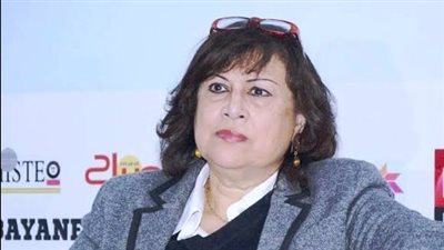 هالة البدري تحتفل بتوقيع 