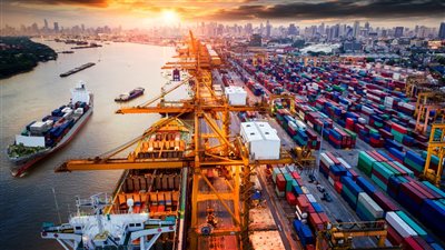 البيئة: نتابع التخلص الآمن من المخلفات الإلكترونية بالموانئ وإعادة تدويرها