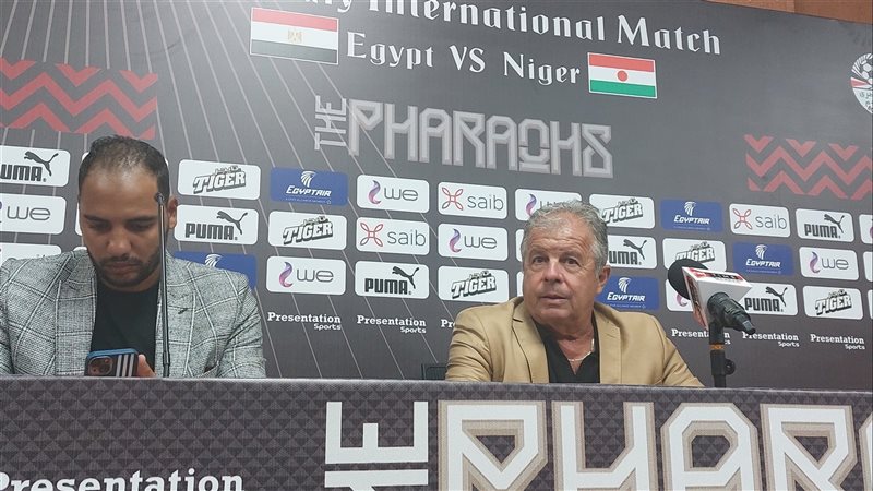 المؤتمر الصحفي لمدرب