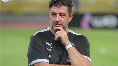 نادي جيماريش البرتغالي يختار فيتوريا مدرب القرن