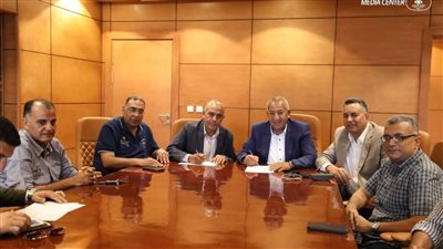  مراسم توقيع تعاقد المصري مع هيئة قناة السويس | صور