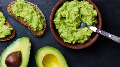 فوائد لا تعرفيها عن الأفوكادو.. لا تفوتك