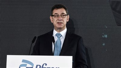 للمرة الثانية.. إصابة الرئيس التنفيذي لفايزر بكورونا