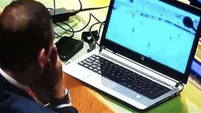 بعد أزمة السفير مع راغب علامة.. دبلوماسي عراقي ينشغل عن اجتماعات الأمم المتحدة بمباراة كرة