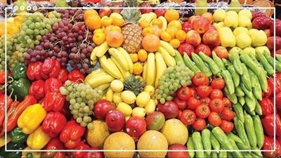 البطاطس بـ 5.5 جنيه والمانجو بـ 10.. أسعار الخضروات والفاكهة اليوم بسوق الجملة| فيديو 