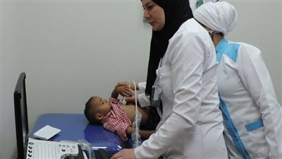 الداخلية تواصل متابعة الحالة الصحية لطفل البحيرة 