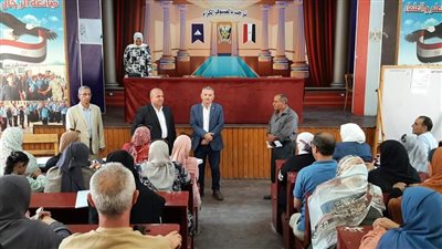 تعليم دمياط تبحث مشروعات بناء شخصية الطالب وغرس قيم الولاء والانتماء للوطن