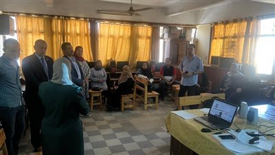 وكيل تعليم الدقهلية يشهد البرنامج التدريبي عن الجداريات بمدرسة الفندقية