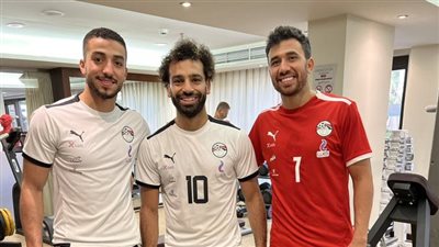 محمد صلاح يظهر في الجيم برفقة تريزيجيه وعبد المنعم 