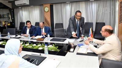 محافظ أسوان يحيل نتائج حملات التفتيش لجهاز حماية المستهلك إلى النيابة العامة | صور