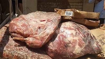 التحفظ على لحوم غير صالحة للاستهلاك الآدمي بالجيزة لفحصها