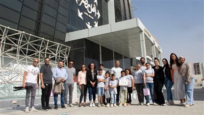 عمرو وهبة يزور مستشفى أهل مصر لعلاج الحروق بالمجان | صور