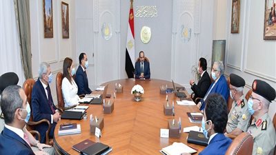 بسام راضي: الرئيس يوجه بالإسراع فى الخطوات التنفيذية لإنشاء المخازن الاستراتيجية للتخزين الطبي على مستوى الجمهورية.. توفير احتياطي لتغطية احتياجات الاستهلاك الحالي والمستقبلي