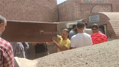 لحظة تشييع نجم الزمالك محمد رفاعي من جامع الرواس| فيديو وصور