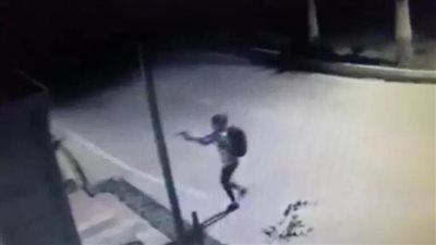 مجهولون بينهم امرأتان يفجرون مركزا للشرطة في تركيا | فيديو