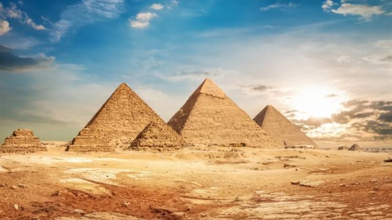 الأهرامات