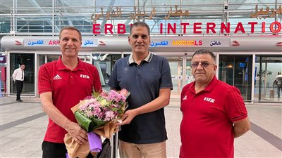 رئيس لجنة الحكام بالاتحاد العراقي يستقبل جمال الغندور بالورود | صور