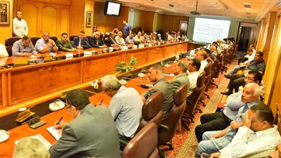 محافظ أسيوط يؤكد محو أمية 32 ألفا و635 دارسا العام الماضي 