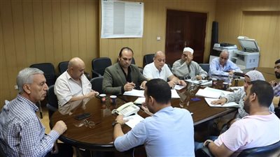 توقيع عقود التبرع بأرض لإنشاء محطة صرف صحي بهوت بنبروه