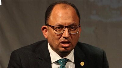 ننشر السيرة الذاتية للدكتور سيد قنديل رئيس جامعة حلوان الجديد