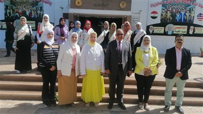 بالصور.. نائب جامعة الأزهر يرحب بالطالبات الجدد بطب بنات القاهرة